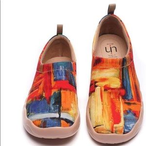 UIN Women’s Slip ons. New with tags. Toledo collection: Color Brush